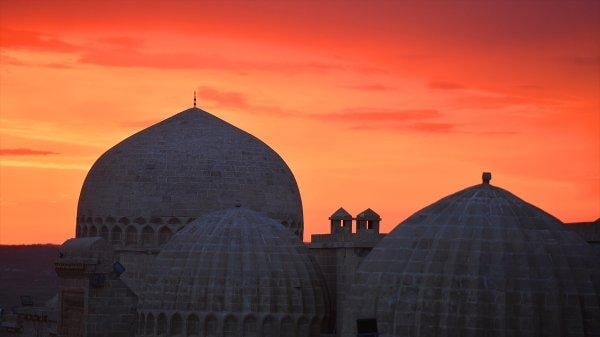 Mardin'de gün batımı manzarası