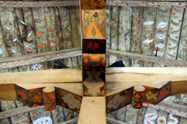 Çivi çakılmadan yapılan Göğceli Camii hala ayakta