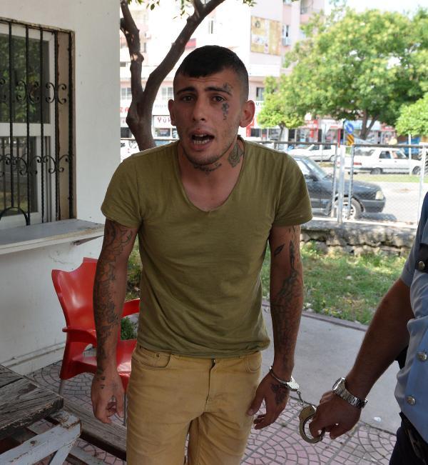 Evini kundaklayıp 1 yaşındakini oğlunu yakan baba