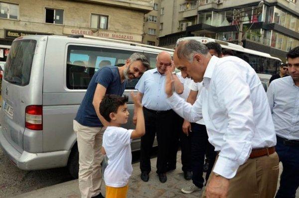 AK Parti adayı Cemal Öztürk, projeleri anlattı