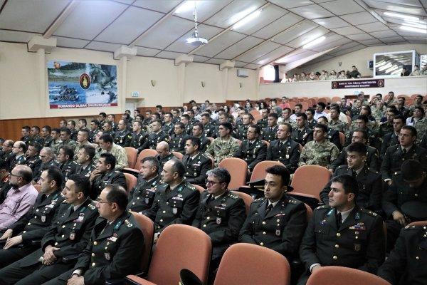 Isparta'da komandolar bröve taktı