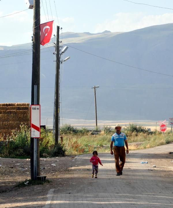 FETO'nun köyünde İnce birinci çıktı