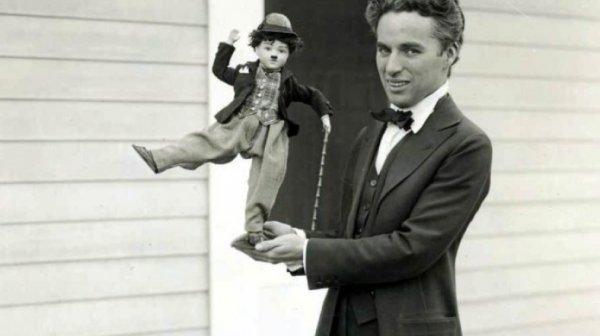 İstenmeyen adam Şarlo