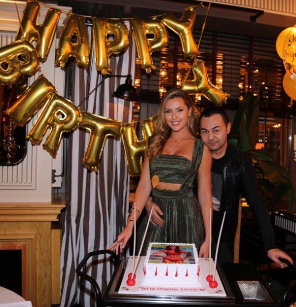Serdar Ortaç'ın eşi Chloe 26 yaşına girdi