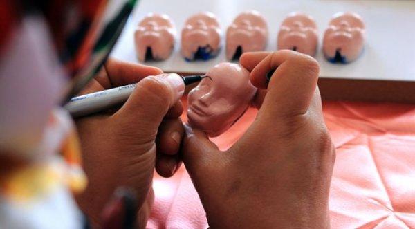 El yapımı yöresel bebekler