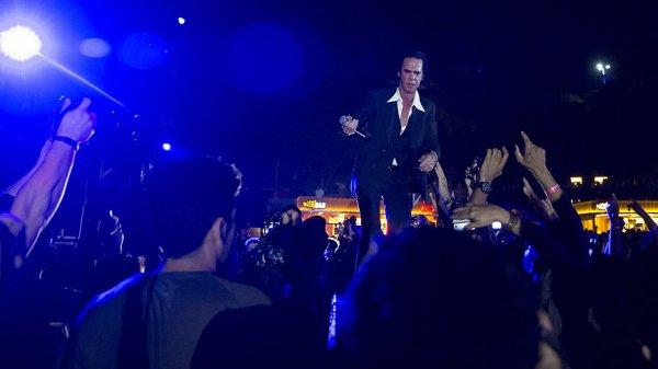 Nick Cave İstanbul'da konser verdi