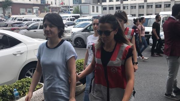 Makyajsız kedicikler teker teker yakalanıyor