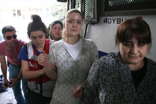 Makyajsız kedicikler teker teker yakalanıyor