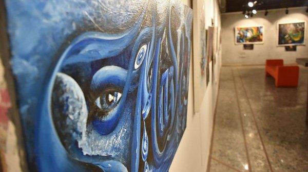 Sanatçı polisten 28 sergi