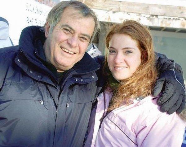 Tarık Akan’ın kızı Özlem Üregül evlendi