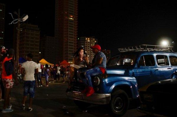 Küba'da cepte internet dönemi