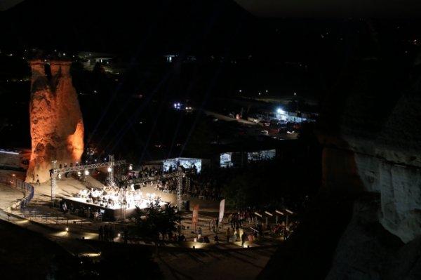 Peribacaları arasında senfoni konseri