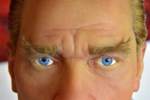 İzmir'de Atatürk'ün hiperreal heykeli