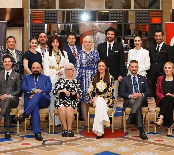 'Adnan Oktar'a göre lezbiyenlik helaldi'