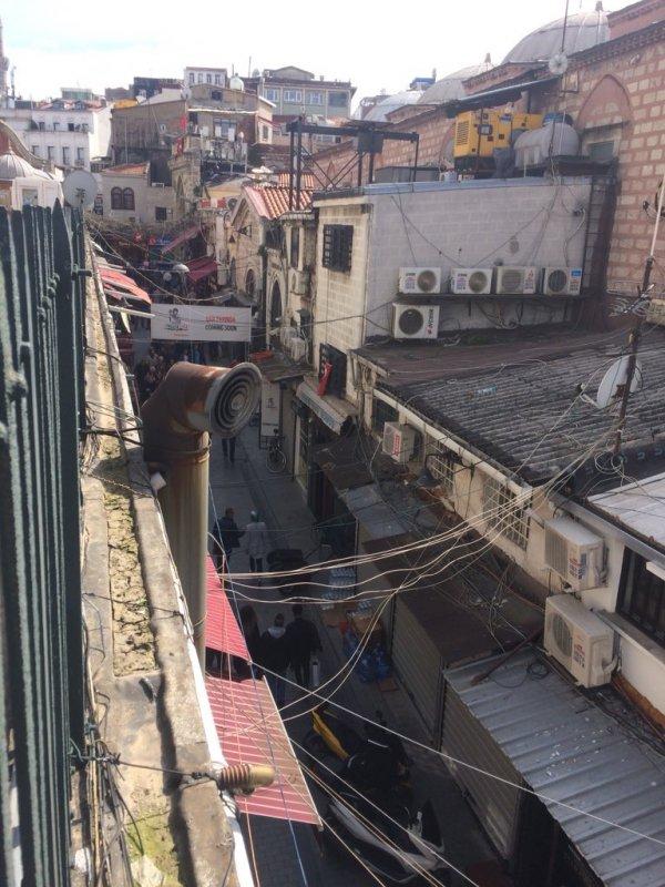 Kapalıçarşı'da Nusret tabelası indirildi