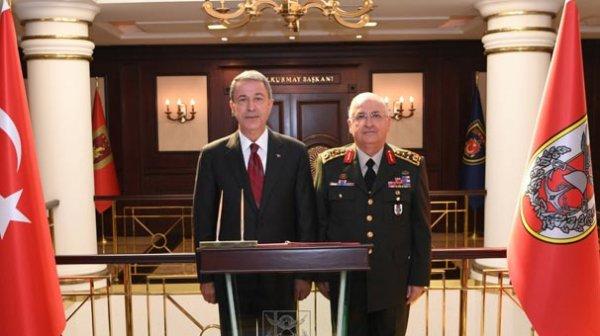 Milli Savunma Bakanı Akar'dan göreve başlama mesajı