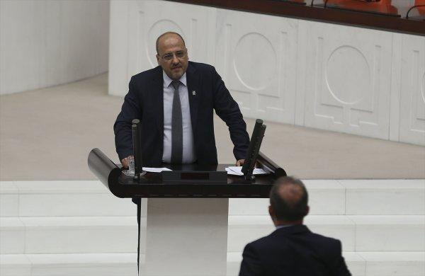 Ahmet Şık, TBMM kürsüsünde hakaretler yağdırdı