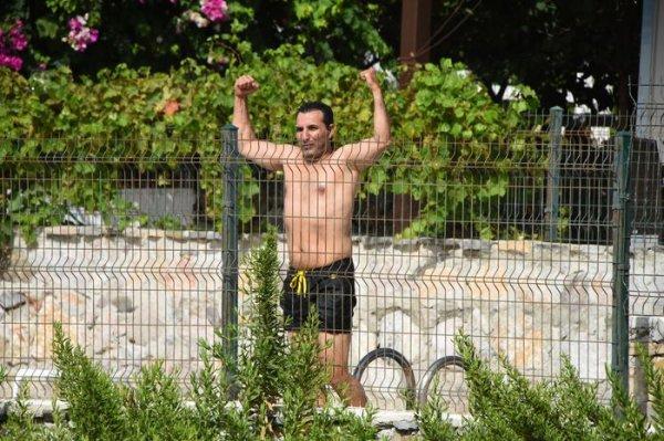 Rafet El Roman'dan yeni sevgili haberlerine yalanlama