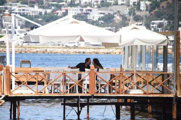 Rafet El Roman'dan yeni sevgili haberlerine yalanlama