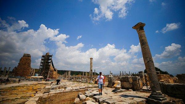 Antik Perge yeniden hayat buluyor