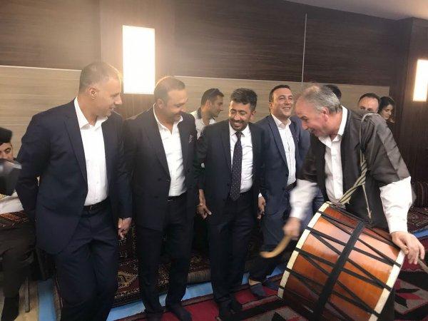 Çiğ köfte patenti türkülerle kutlandı