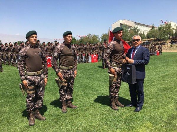 812 özel harekat polisi mezun oldu