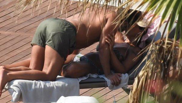 Asena tatilde aşka geldi