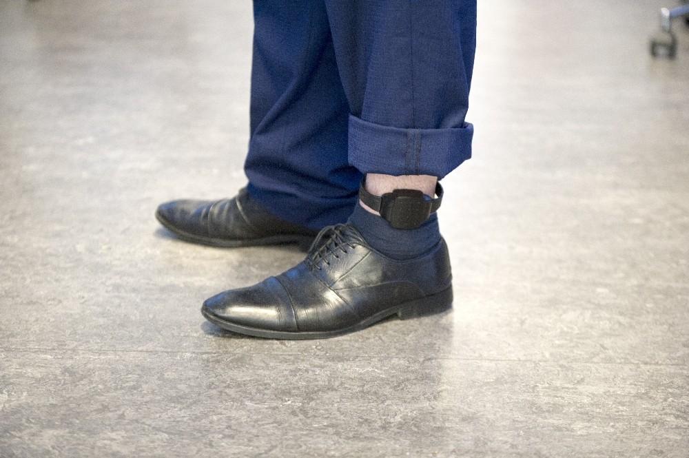 Elektronik kelepçeyle sıkı denetim