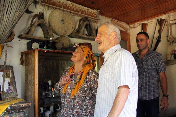 Köy evini müzeye dönüştürdü