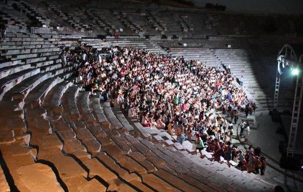 Antik Tiyatro'da asırlardır müzik sesi yankılanıyor