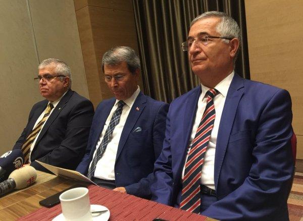 İYİ Parti'de kurucu üyeler istifa etti