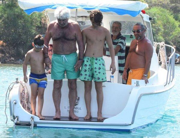 Erdal Özyağcılar'ın mütevazi teknesi