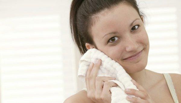Yüz yıkamanın bile doğru şekli var