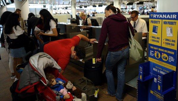 Ryanair pilotları greve gitti