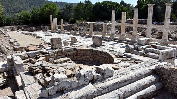 Gladyatörler şehri ziyaretçilerini büyülüyor
