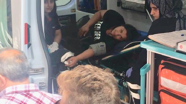 Tartıştığı sevgilisini sokak ortasında bıçakladı