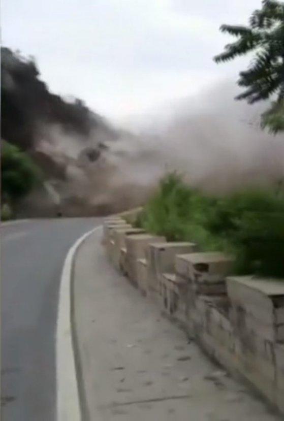 Çin'de dev toprak kayması