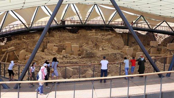 Göbeklitepe çiftçisi yabancı turisti bekliyor