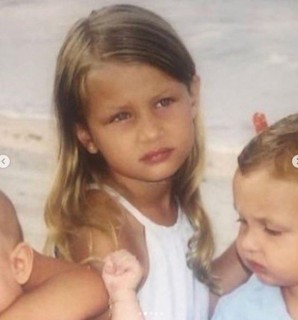 Bella Hadid'in çocukluk fotoğrafı