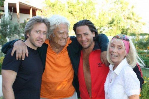 Cüneyt Arkın nasıl bir hayat yaşadı