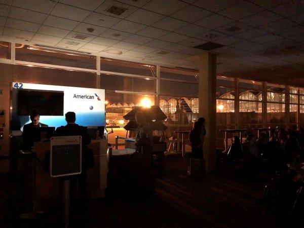 Washington’da havaalanı karanlıkta kaldı