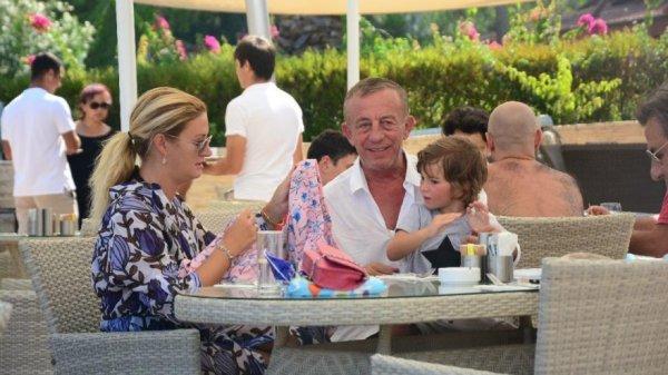 Ali Ağaoğlu ile eski eşi 2 yıl sonra barıştı