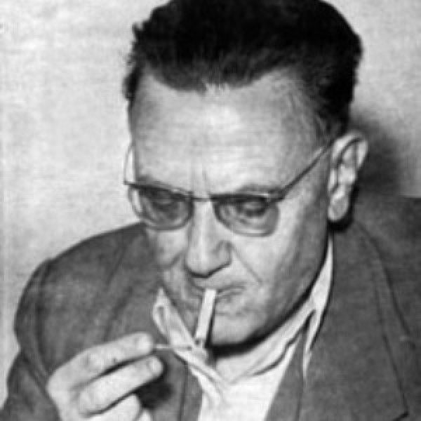 Nurullah Ataç eserlerinden düşüncelerini içeren 15 alıntı