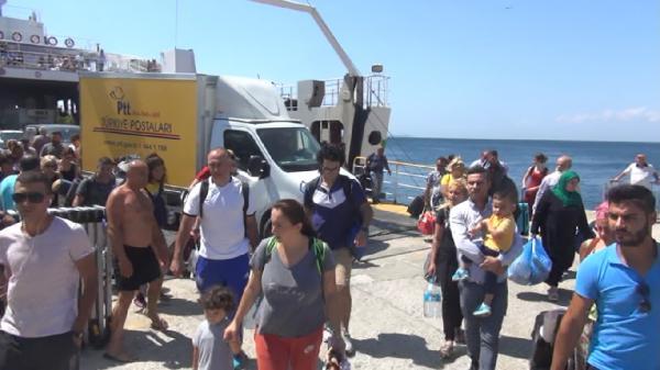 8 bin yatak kapasiteli Avşa'ya 150 bin tatilci gitti