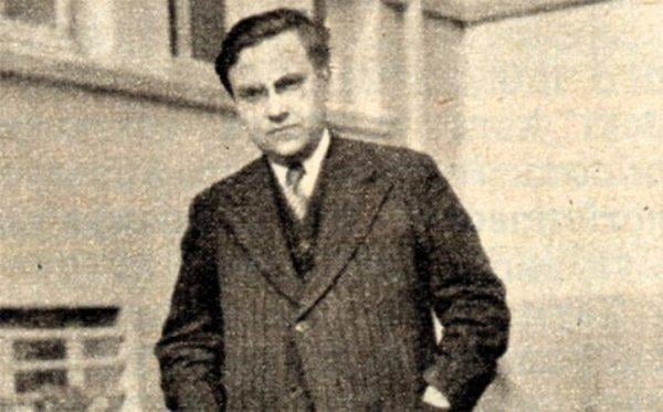 Nurullah Ataç eserlerinden düşüncelerini içeren 15 alıntı