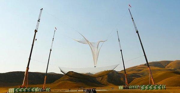 7 bin 620 metreden paraşütsüz atlayış