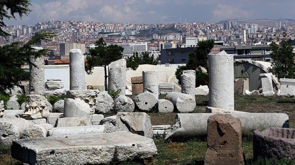 Roma Hamamı tarihe ışık tutuyor