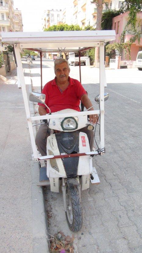 Japonlardan gördü, bin liraya güneş panelli bisiklet yaptı