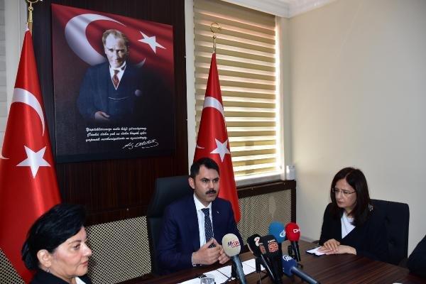 Bakan Kurum'dan Foça açıklaması
