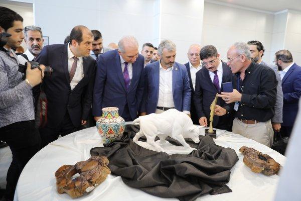 Başkan Uysal uluslararası İstanbul Arapça Kitap Fuarı'nda